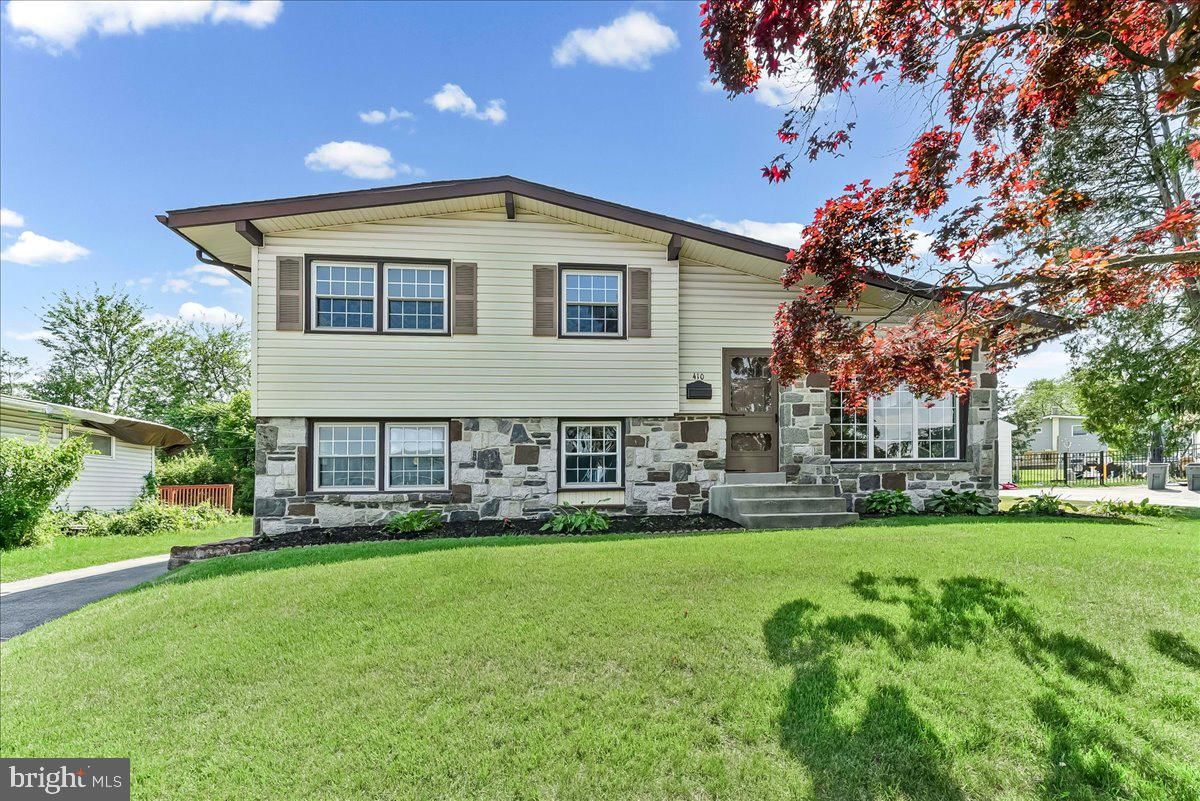 410 LYNDHURST DR, BROOMALL 19008, PA