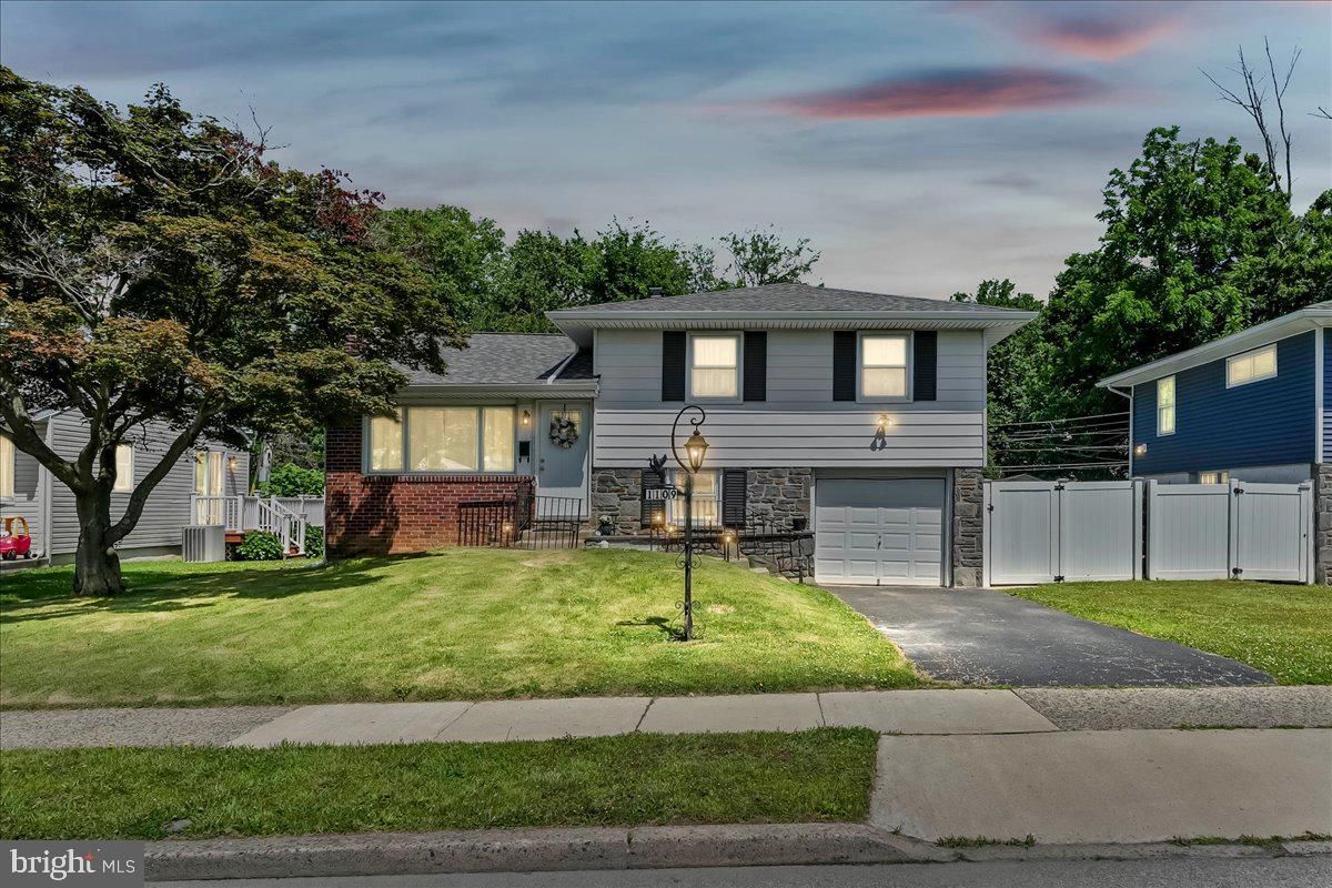 1109 BROOKWOOD LN, SECANE 19018, PA