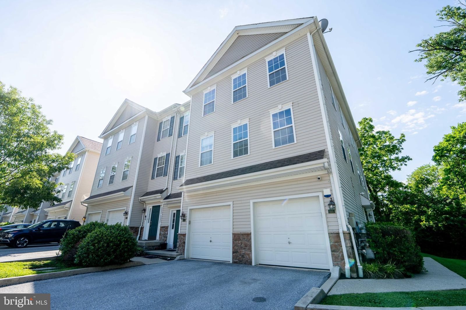 14 - B HILLVIEW CIR, LANSDOWNE 19050, PA