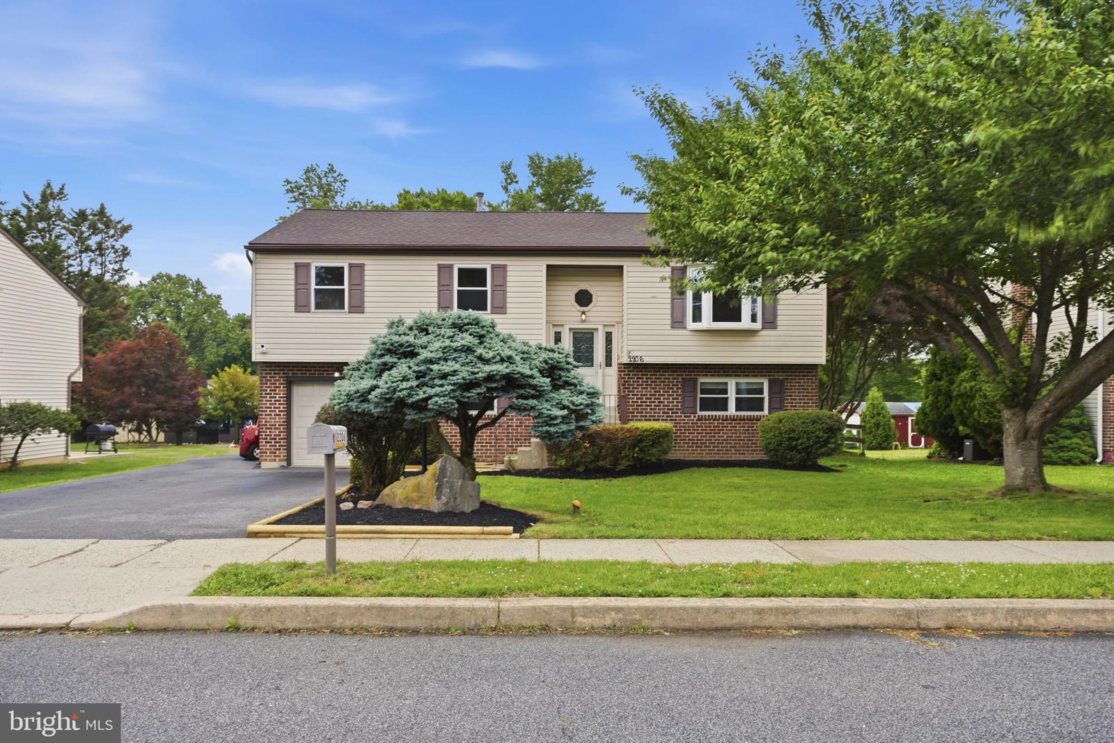 2206 BRIARCLIFF AVE, UPPER CHICHESTER 19061, PA