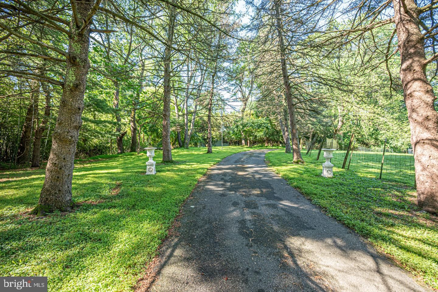 220 HARVEY RD, CHADDS FORD 19317, PA