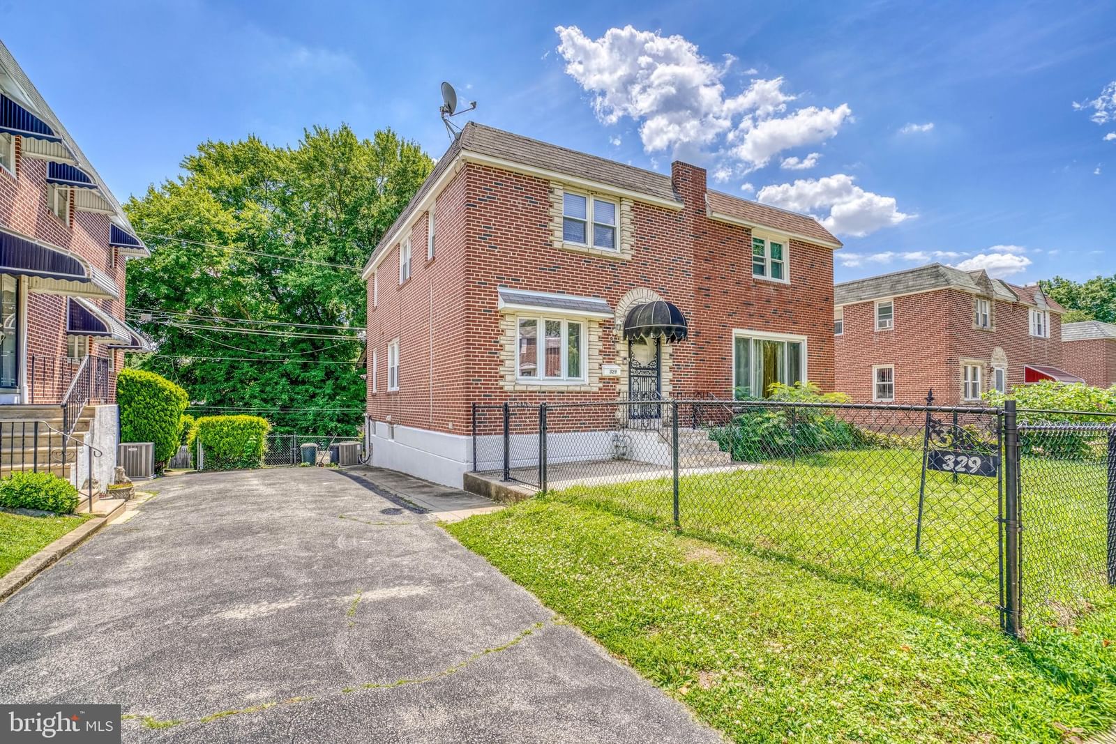 329 LAUREL RD, SHARON HILL 19079, PA