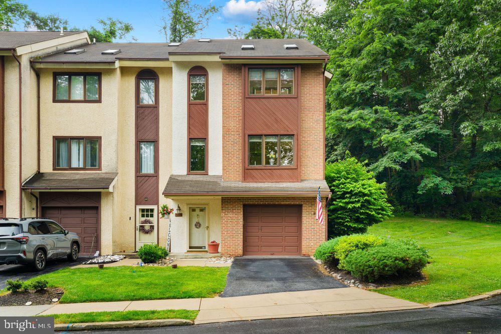 300 WESTBRIAR DR, MEDIA 19063, PA