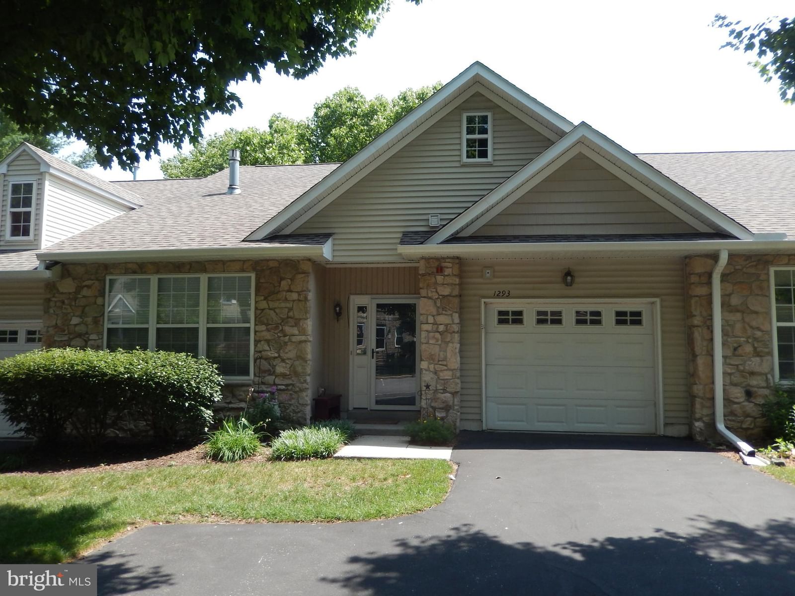 1293 COUNTRY CLUB DR, SPRINGFIELD 19064, PA