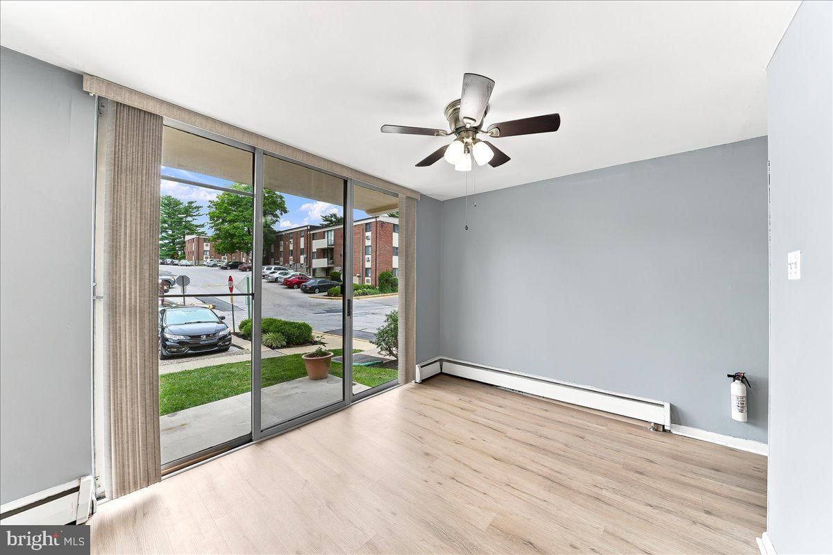 100. #D 9 E GLENOLDEN AVE AVENUE #D-9 photograph