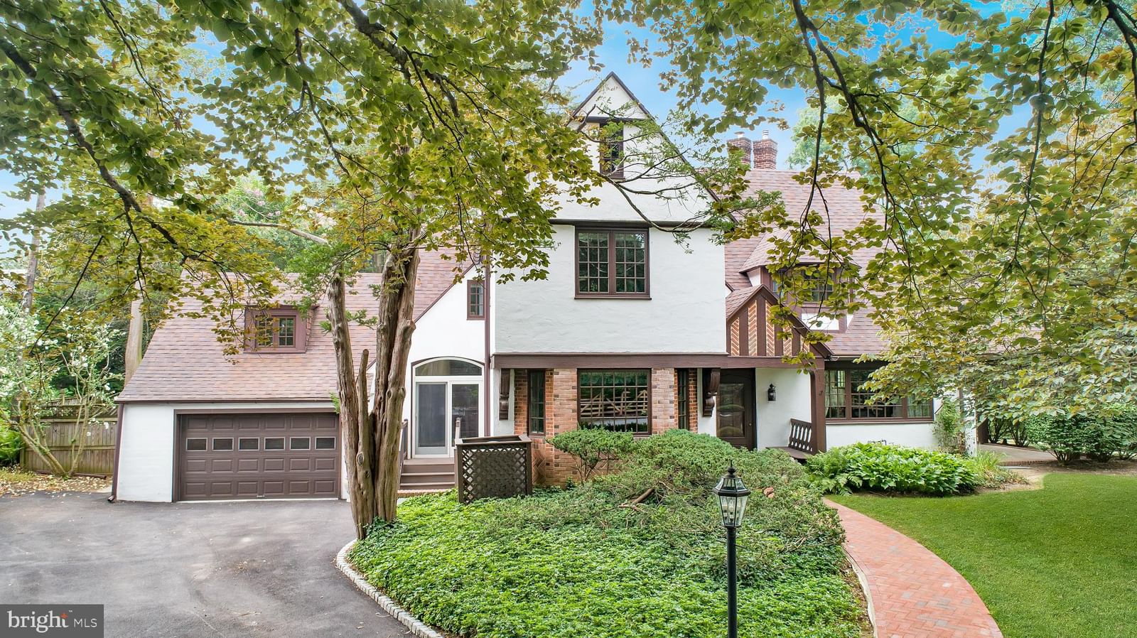 556 SAINT DAVIDS AVE, WAYNE 19087, PA