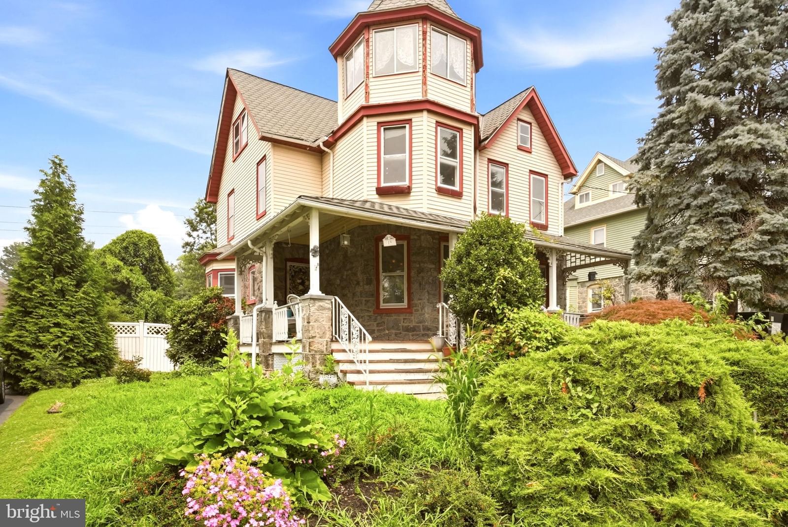 19 W HINCKLEY AVE, RIDLEY PARK 19078, PA