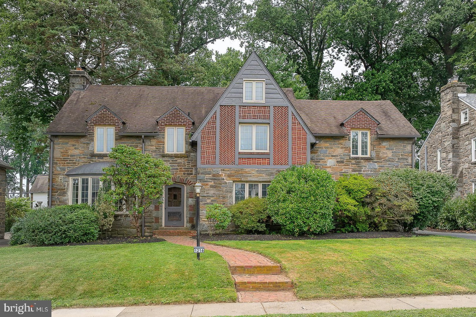 1216 LINDALE AVE, DREXEL HILL 19026, PA