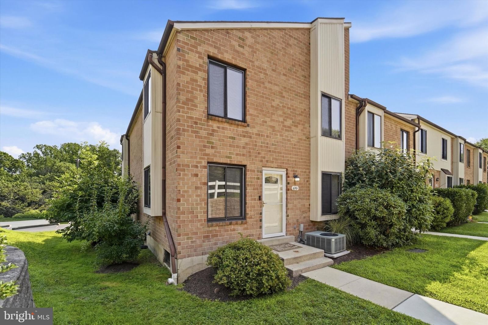 6701 HILLTOP DR, BROOKHAVEN 19015, PA
