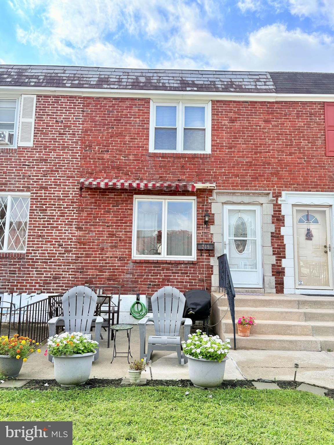 219 STRATFORD RD, GLENOLDEN 19036, PA
