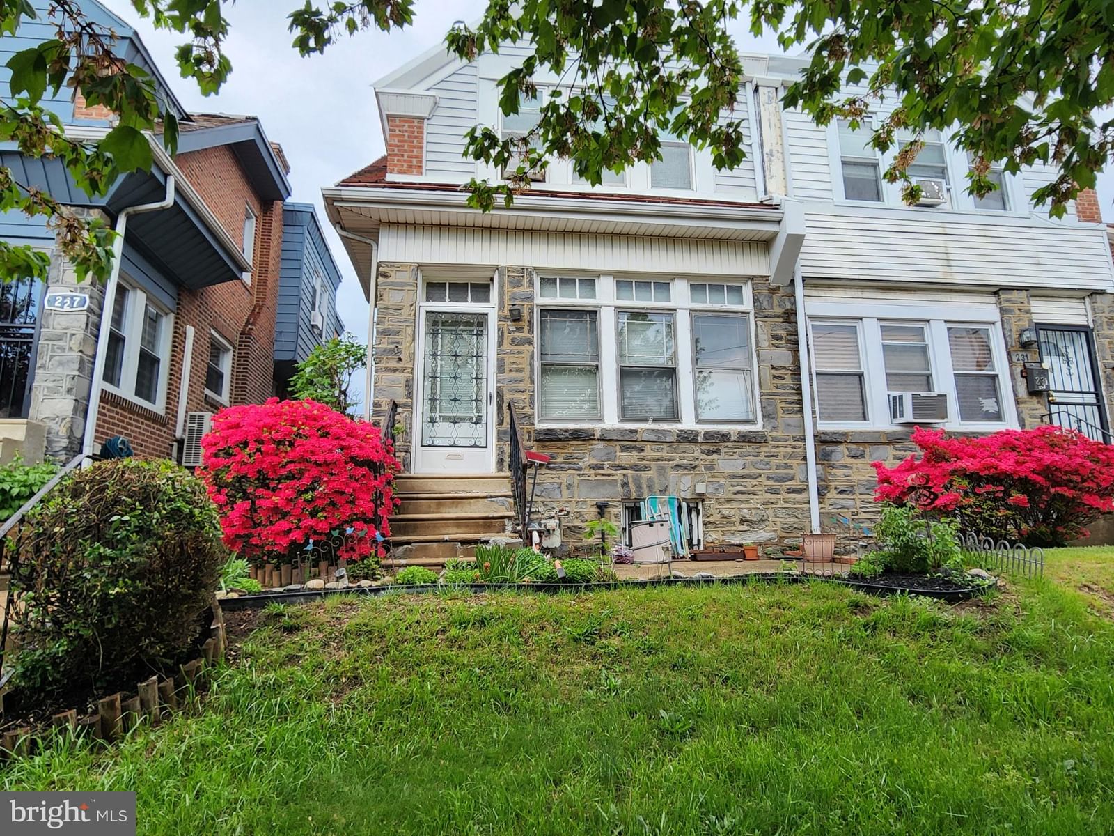 229 HIGH ST, SHARON HILL 19079, PA