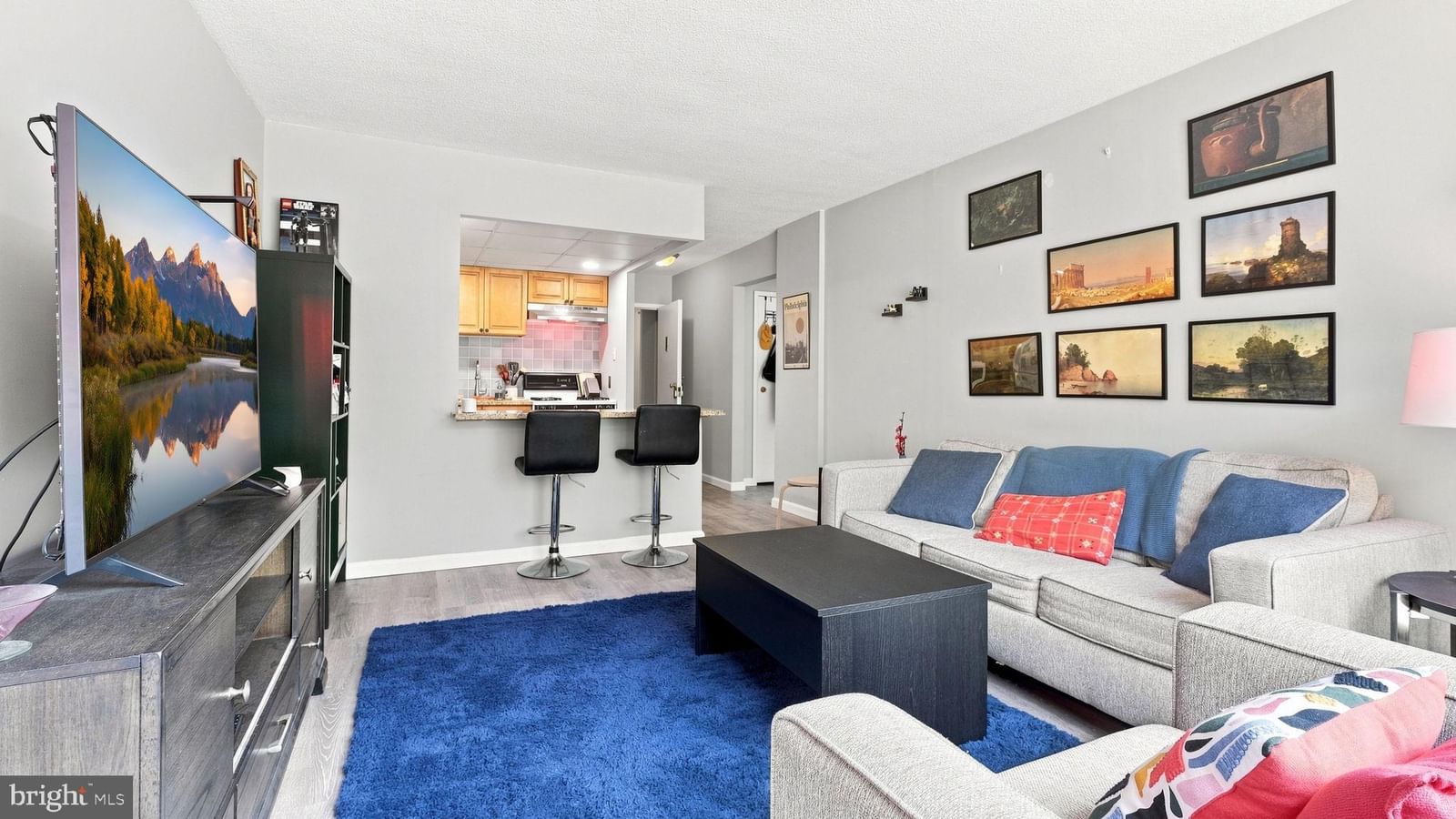 801 YALE AVENUE #101 photograph
