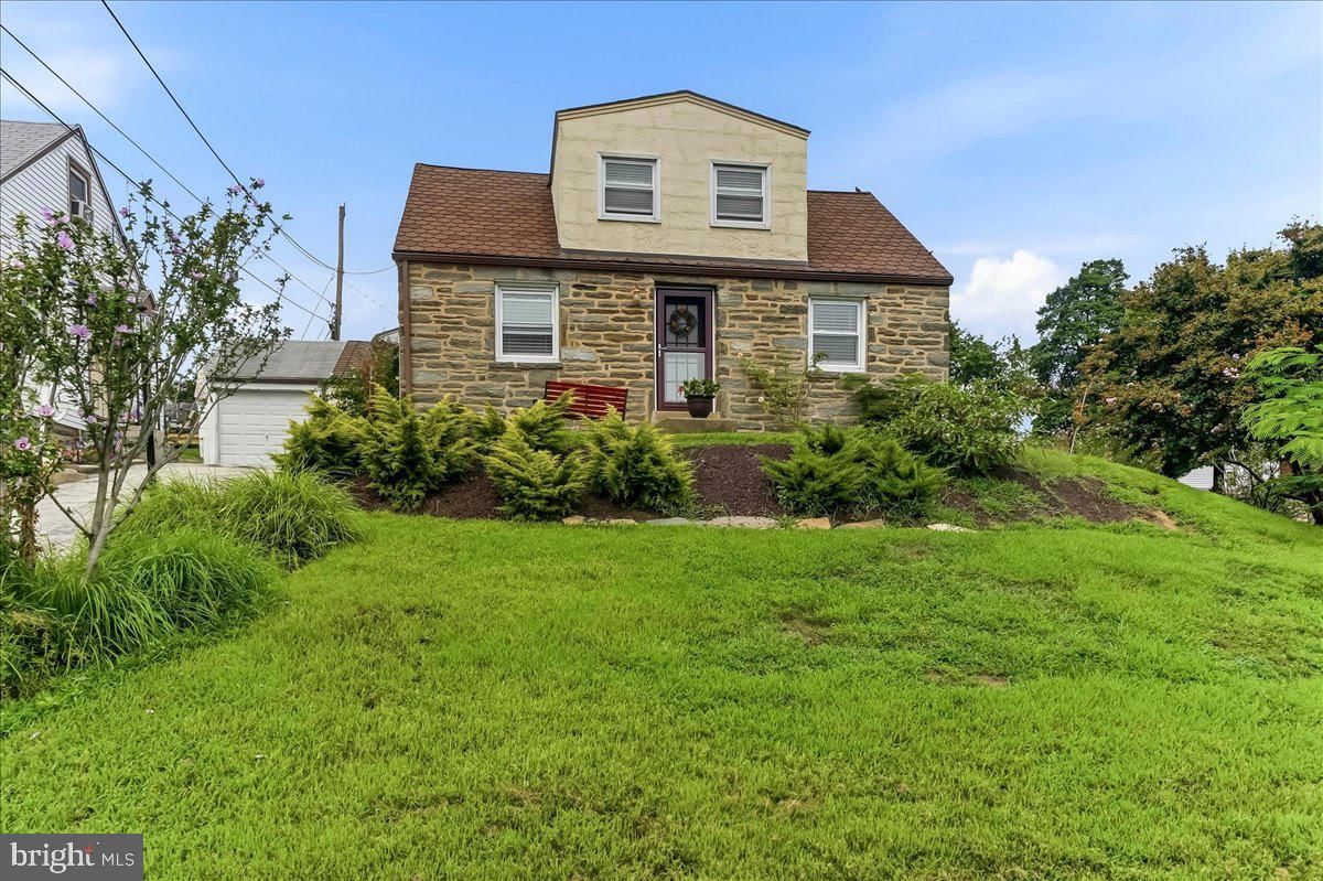2 SHERIDAN LN, ASTON 19014, PA