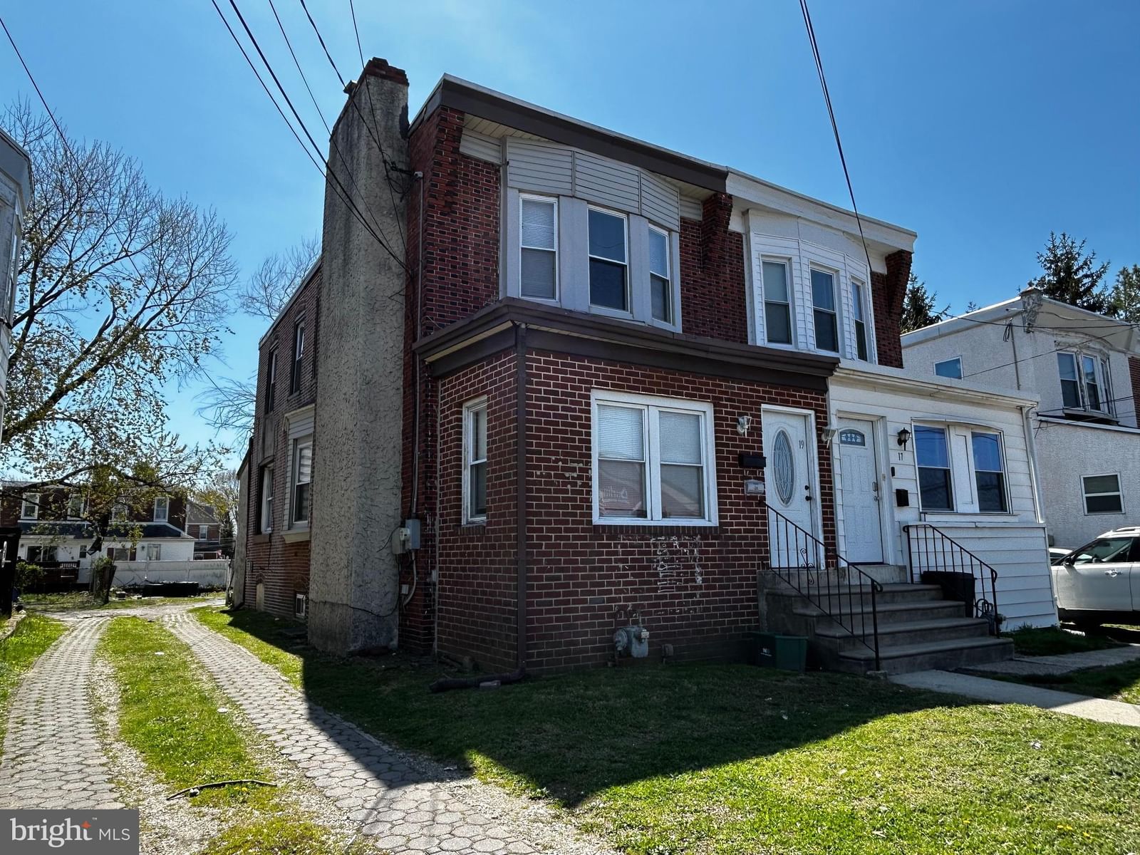 19 N MACDADE BLVD, GLENOLDEN 19036, PA