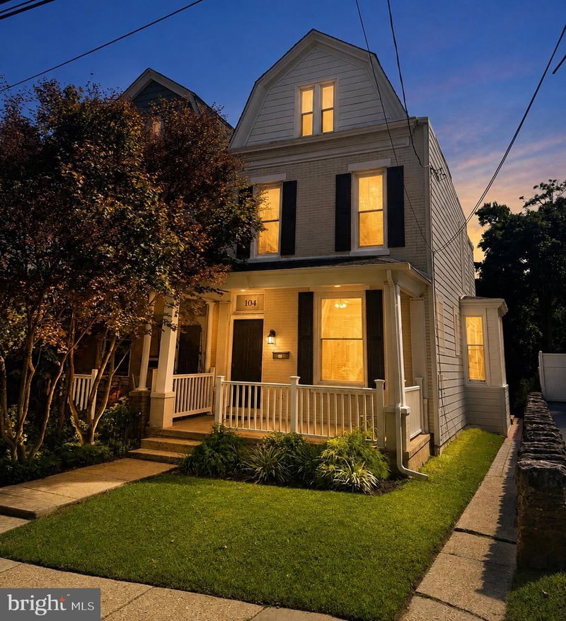 104 JEFFERSON STREET