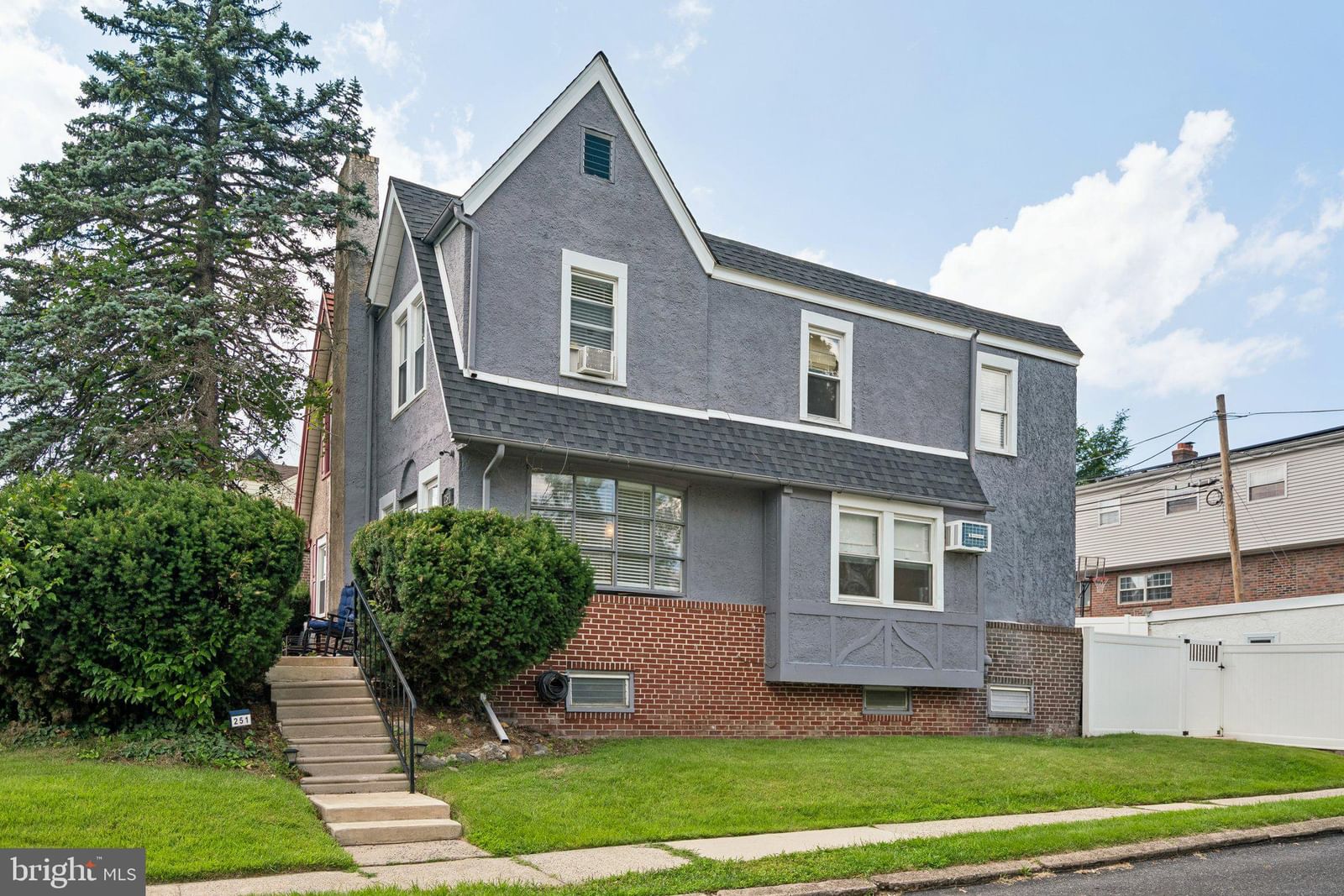 251 W ESSEX AVE, LANSDOWNE 19050, PA