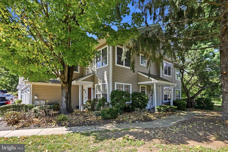351 DANBURY LANE
