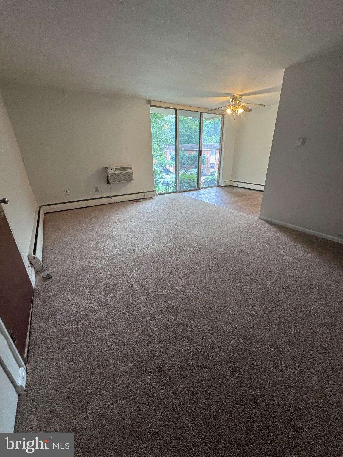 100 E GLENOLDEN AVENUE #B-11 photograph