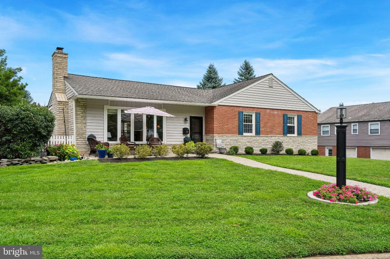 2721 PINE VALLEY LANE