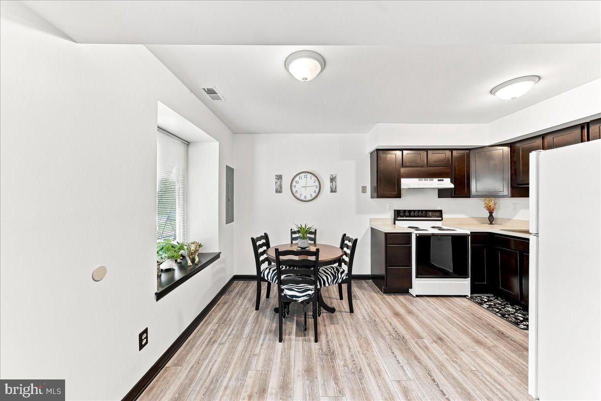 5200 HILLTOP DRIVE #J11 photograph