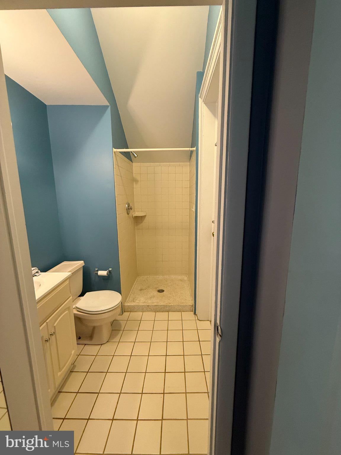 519 WALNUT LANE #1 photograph