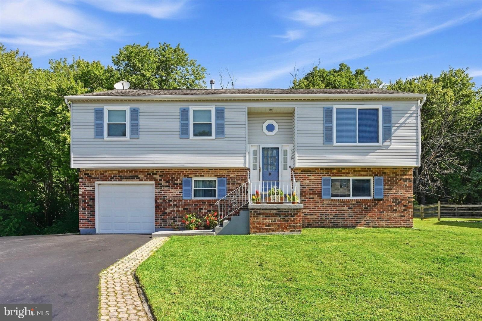 2309 FERNCROFT CIR, UPPER CHICHESTER 19061, PA