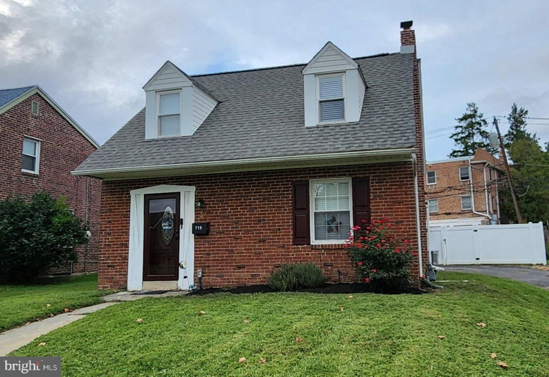 719 BRAXTON ROAD