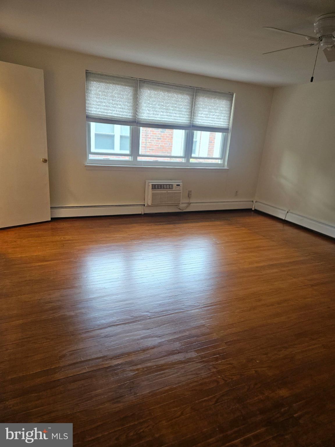 107 RUTGERS AVENUE #F-2 photograph