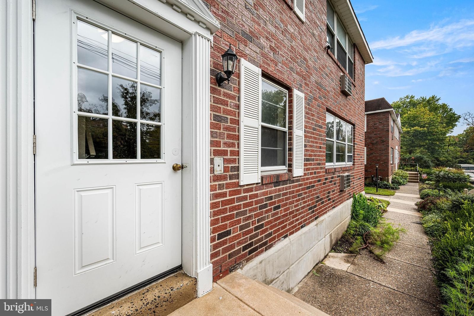107 RUTGERS AVENUE #A-2 photograph