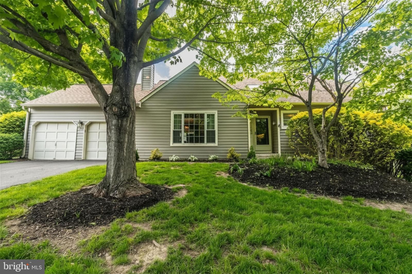 126 EVERGREEN CT, BLUE BELL 19422, PA