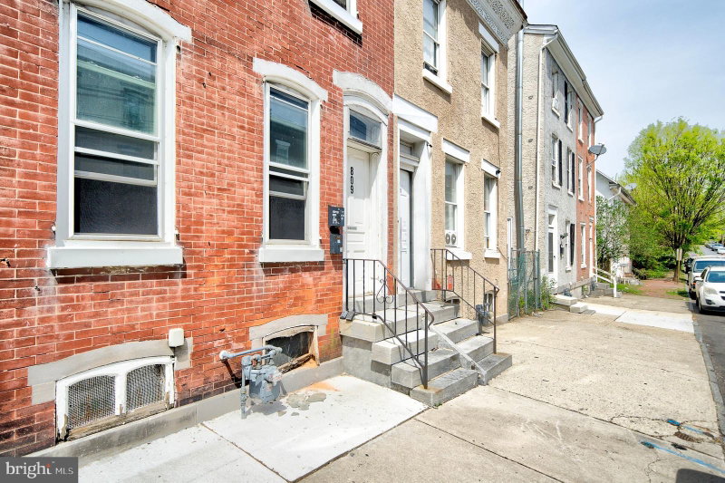 809 GREEN STREET