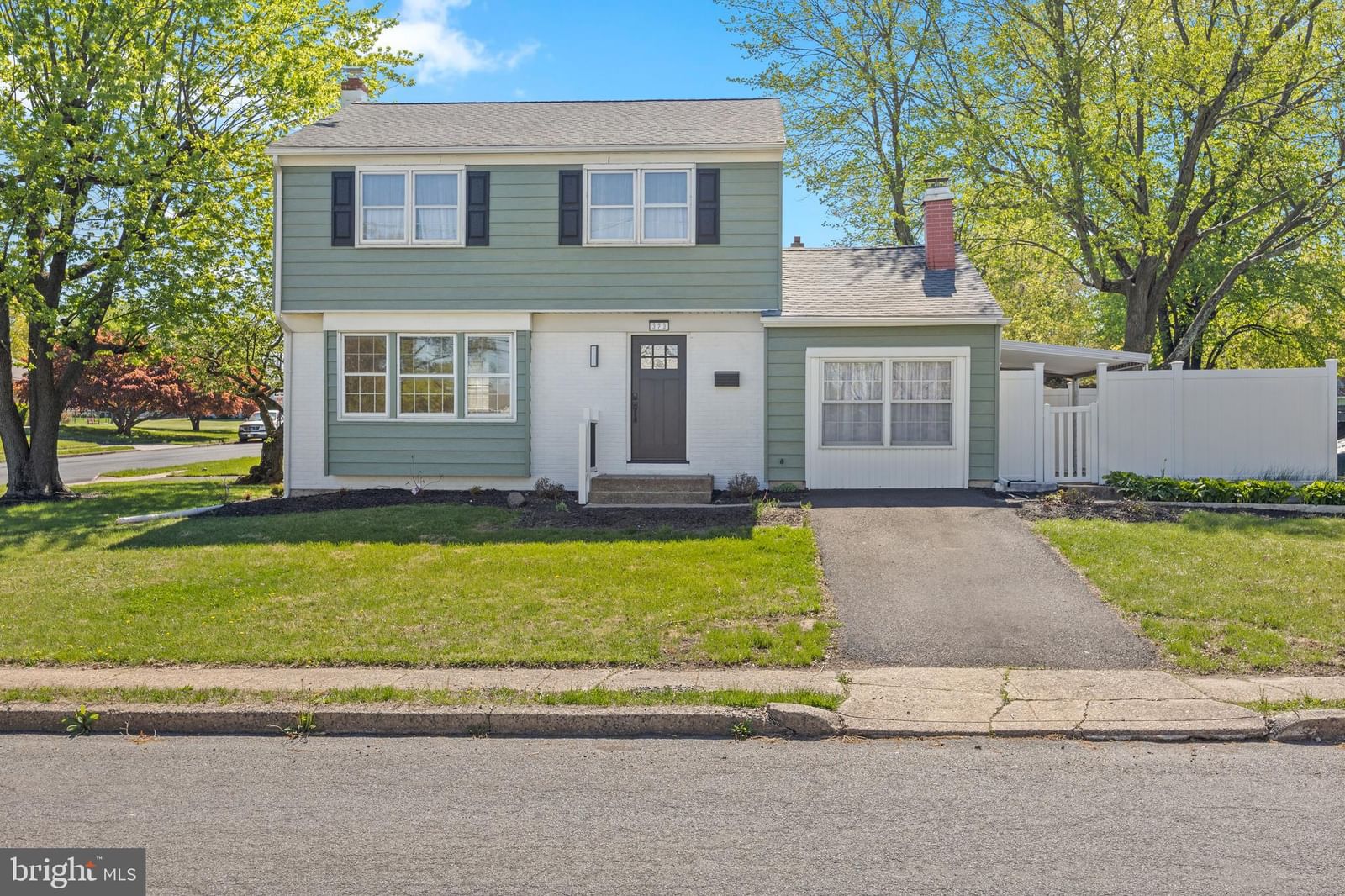 323 EDGEWOOD AVE, LANSDALE 19446, PA
