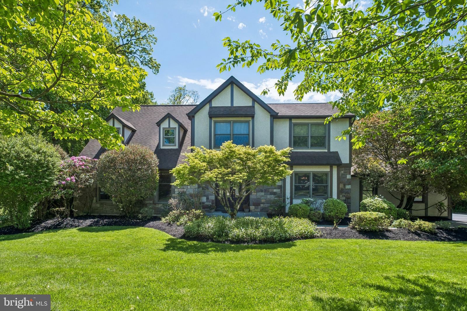 6 LOCUST WAY, LAFAYETTE HILL 19444, PA