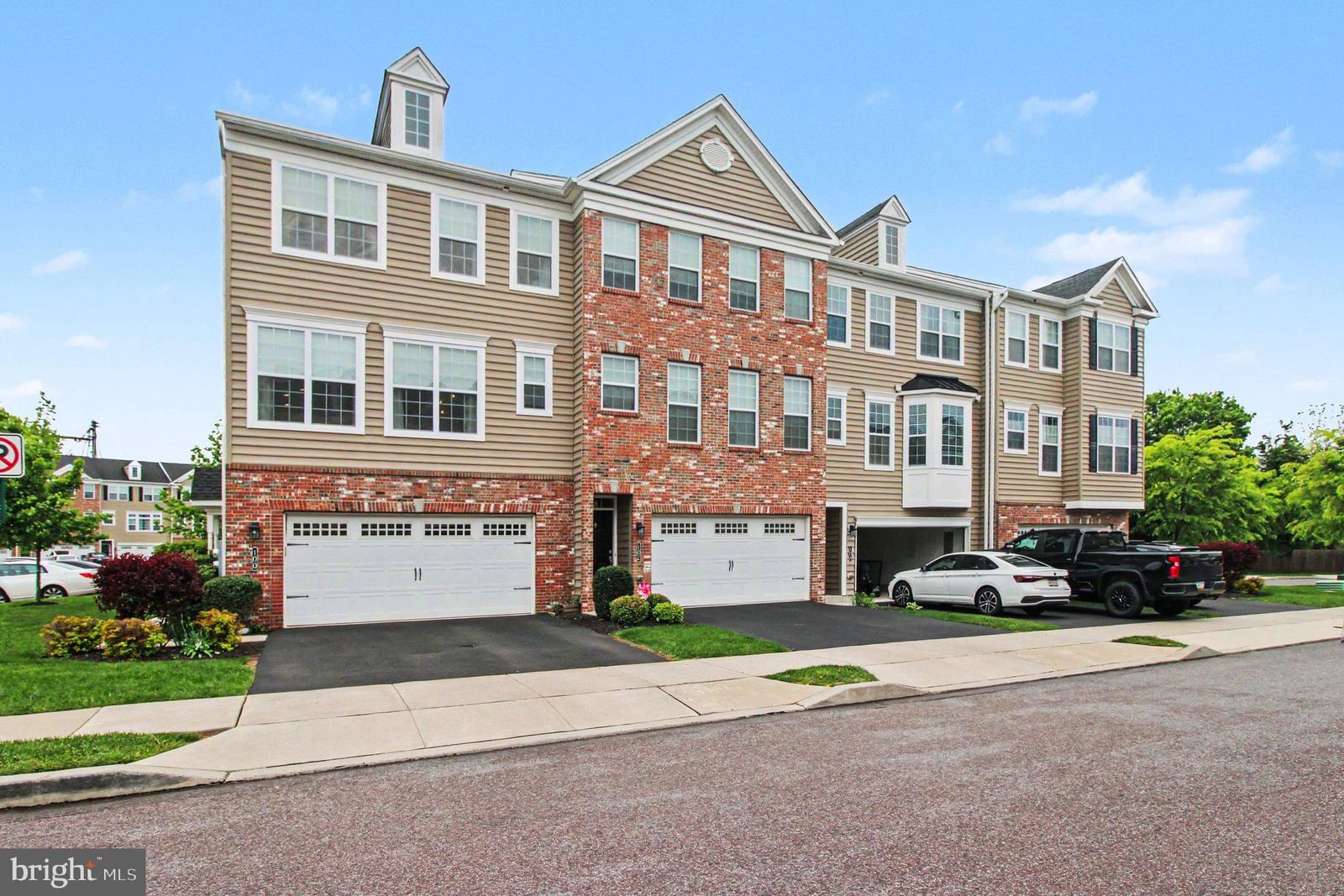 100 ARLINGTON LN, TELFORD 18969, PA