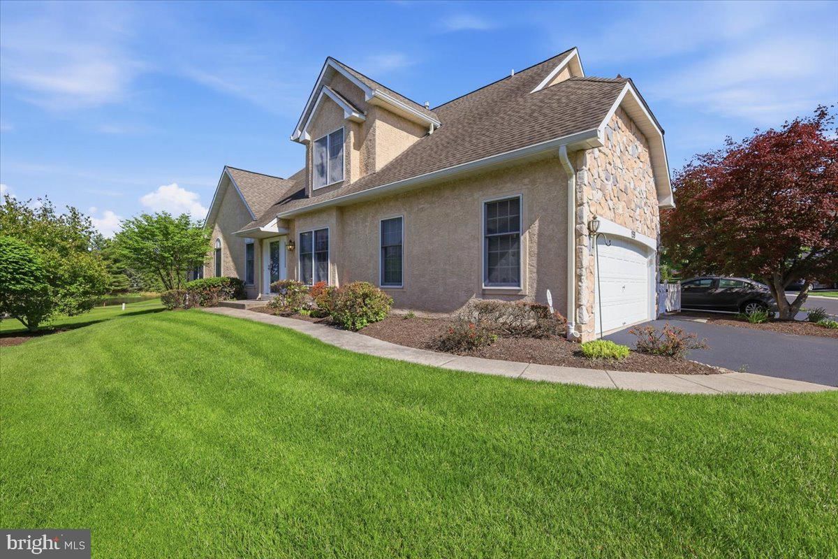 159 SAWGRASS DR, BLUE BELL 19422, PA