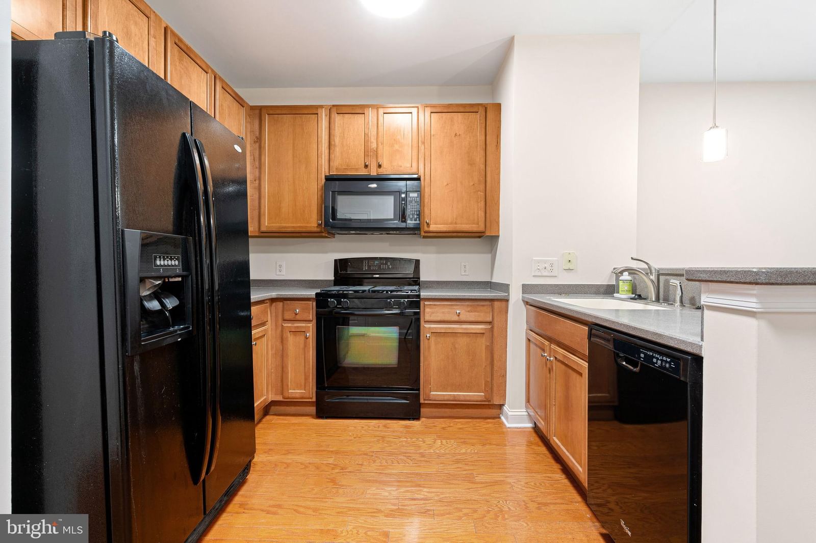 200 W ELM STREET #1108 photograph