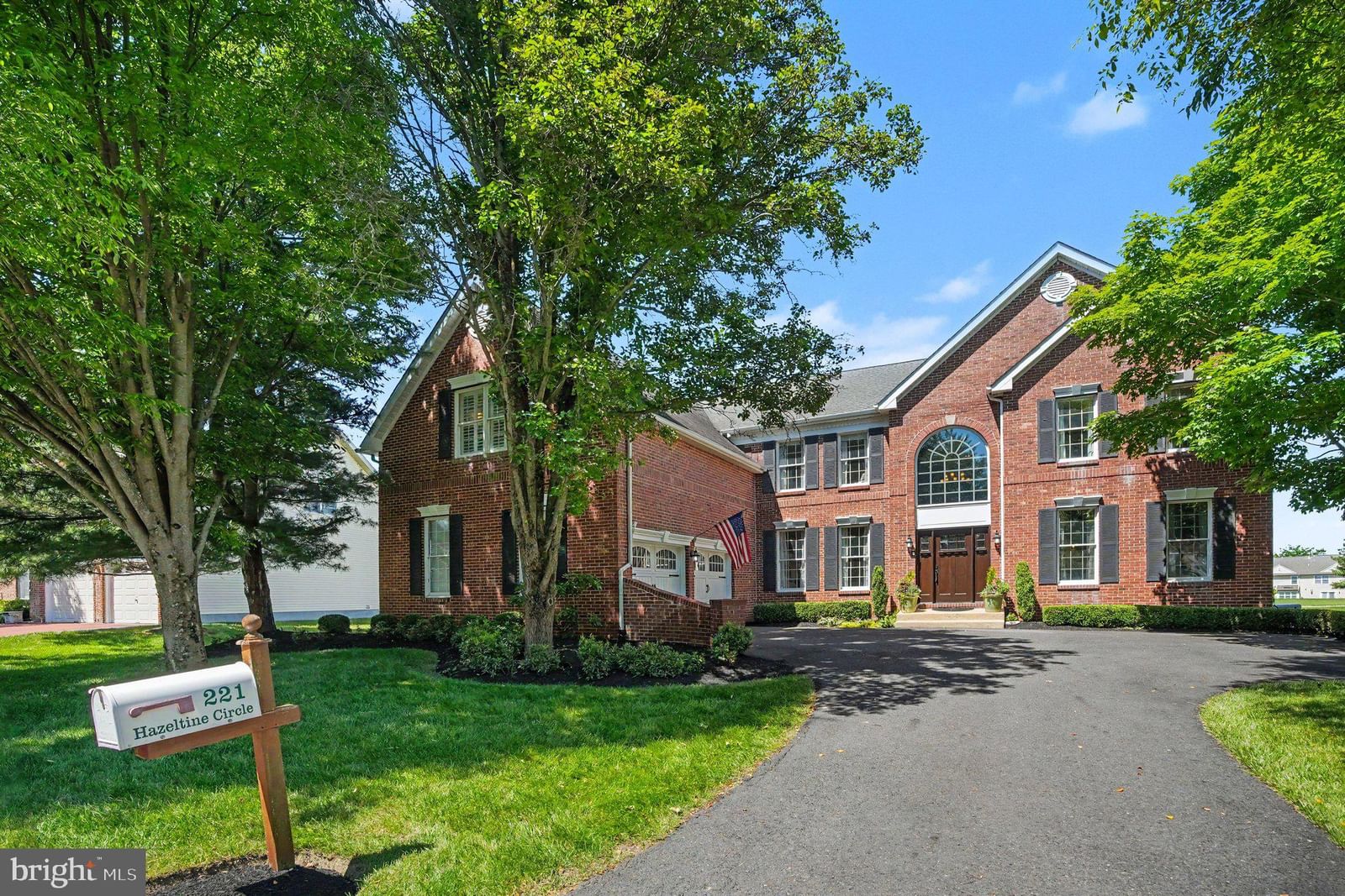 221 HAZELTINE CIR, BLUE BELL 19422, PA