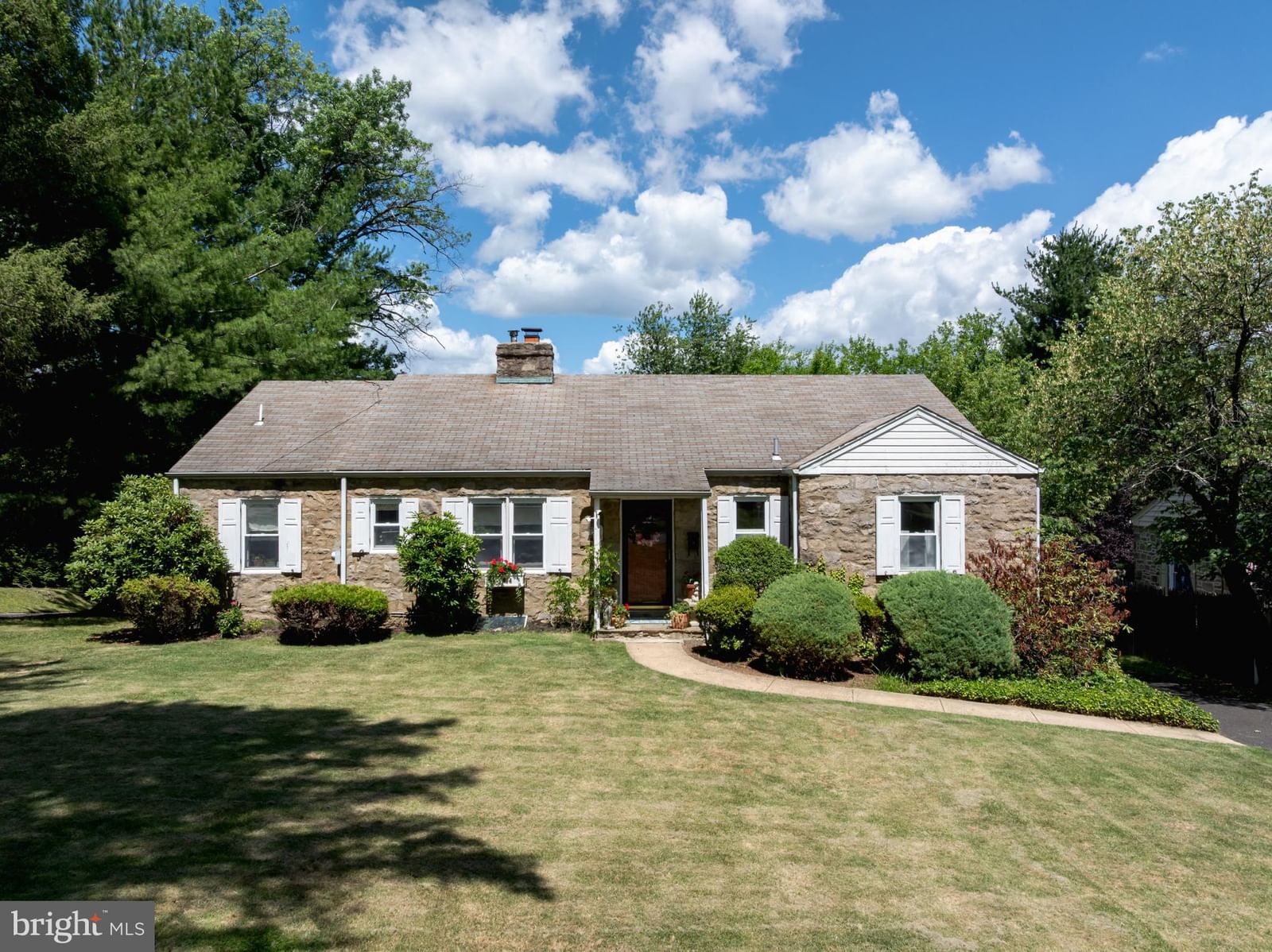 1600 HUNTINGDON RD, ABINGTON 19001, PA