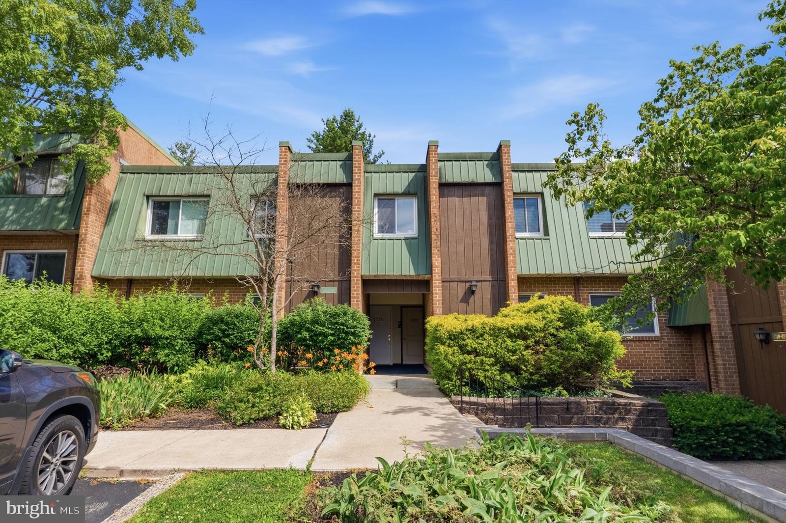 1214 MEADOWVIEW LN, MONT CLARE 19453, PA