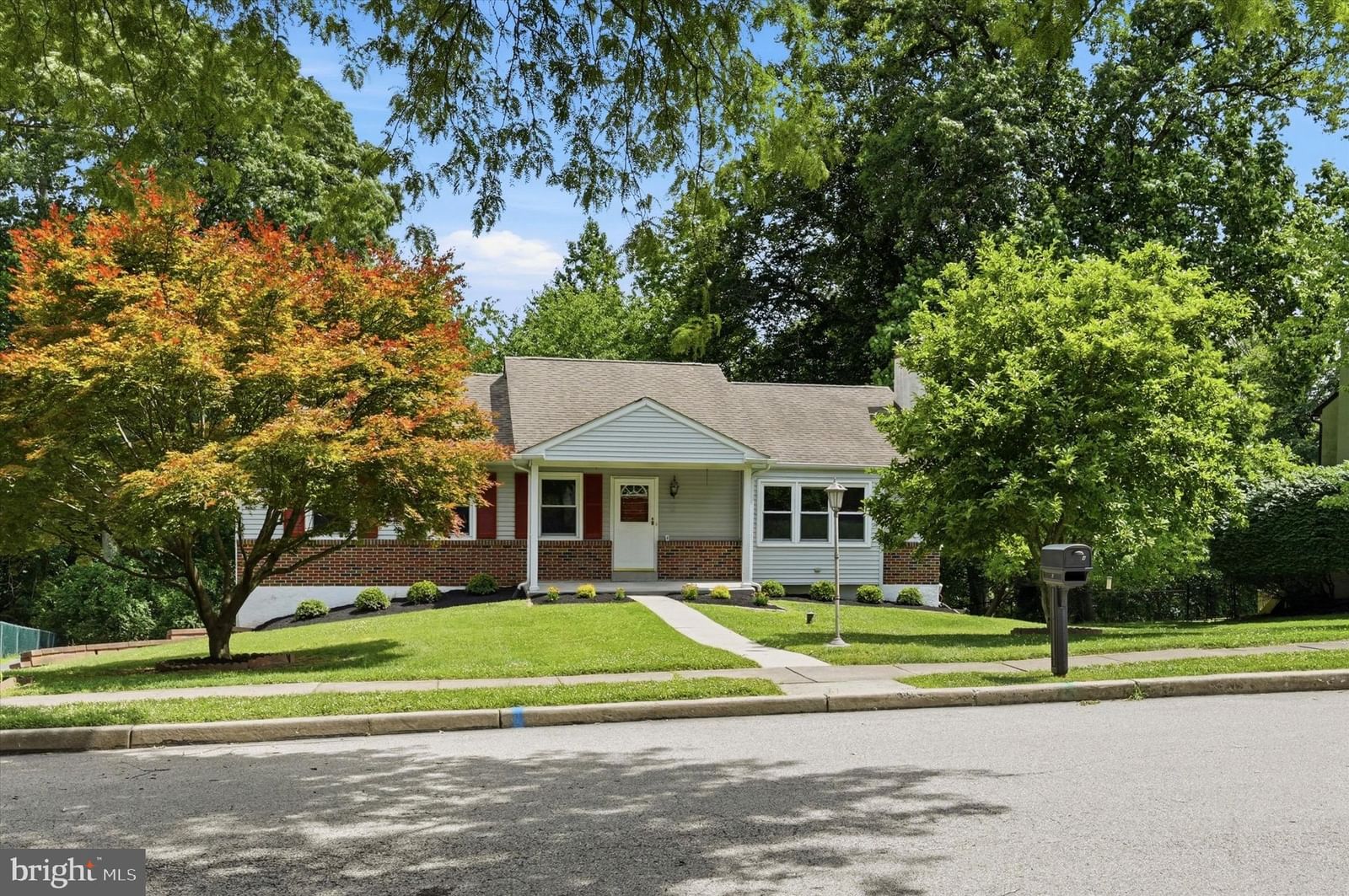 4 LOCUST WAY, LAFAYETTE HILL 19444, PA