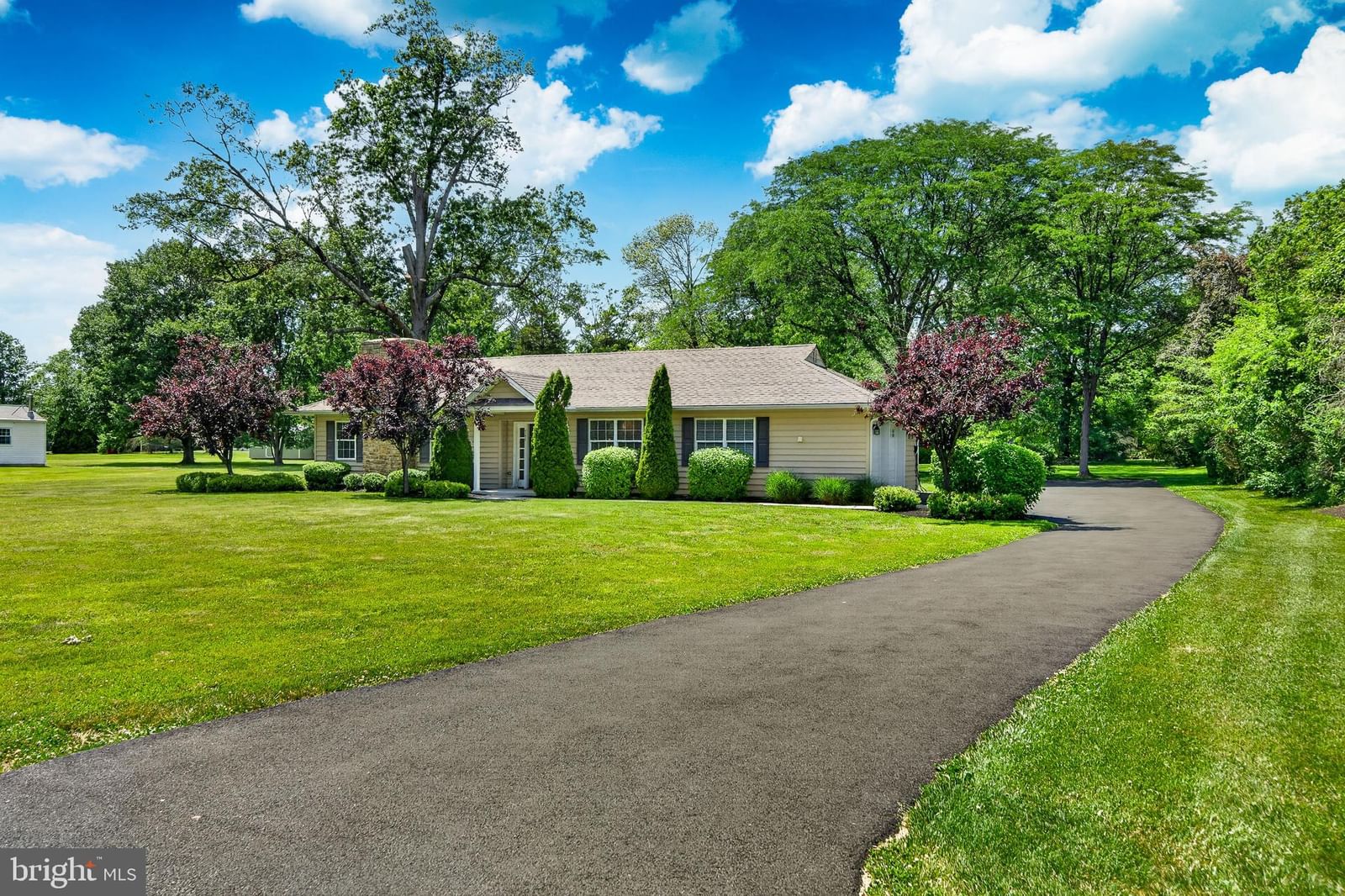 246 OAK PARK RD, HATFIELD 19440, PA