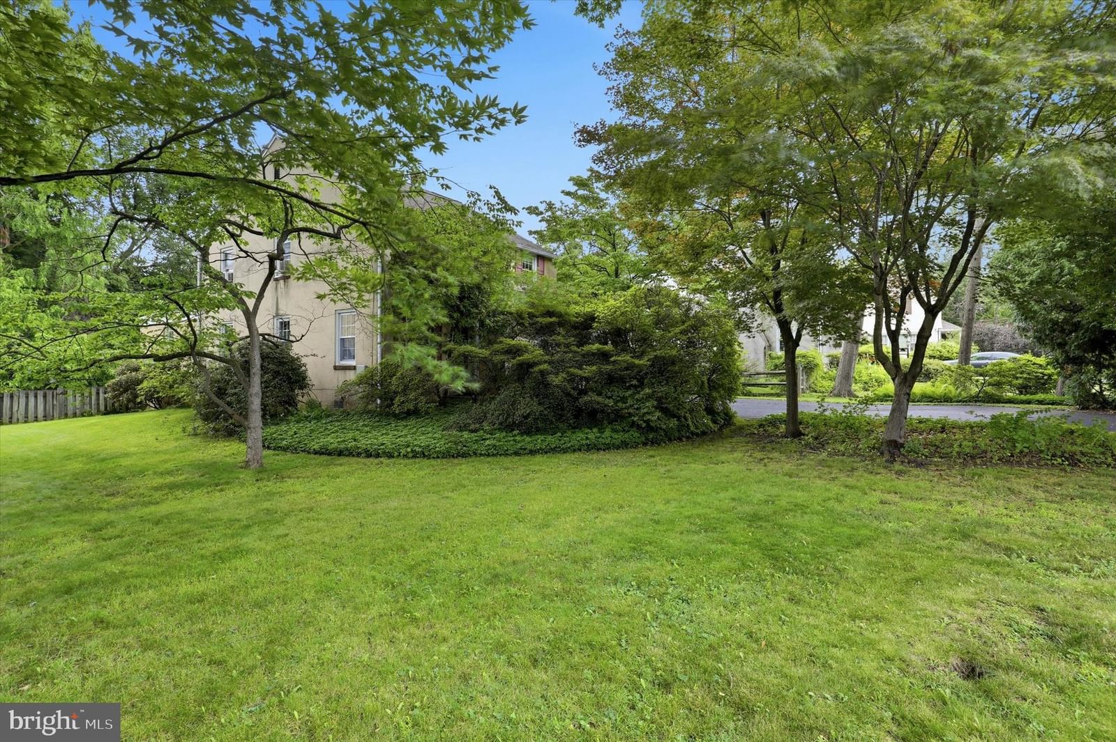 233 ARLINGHAM RD, FLOURTOWN 19031, PA