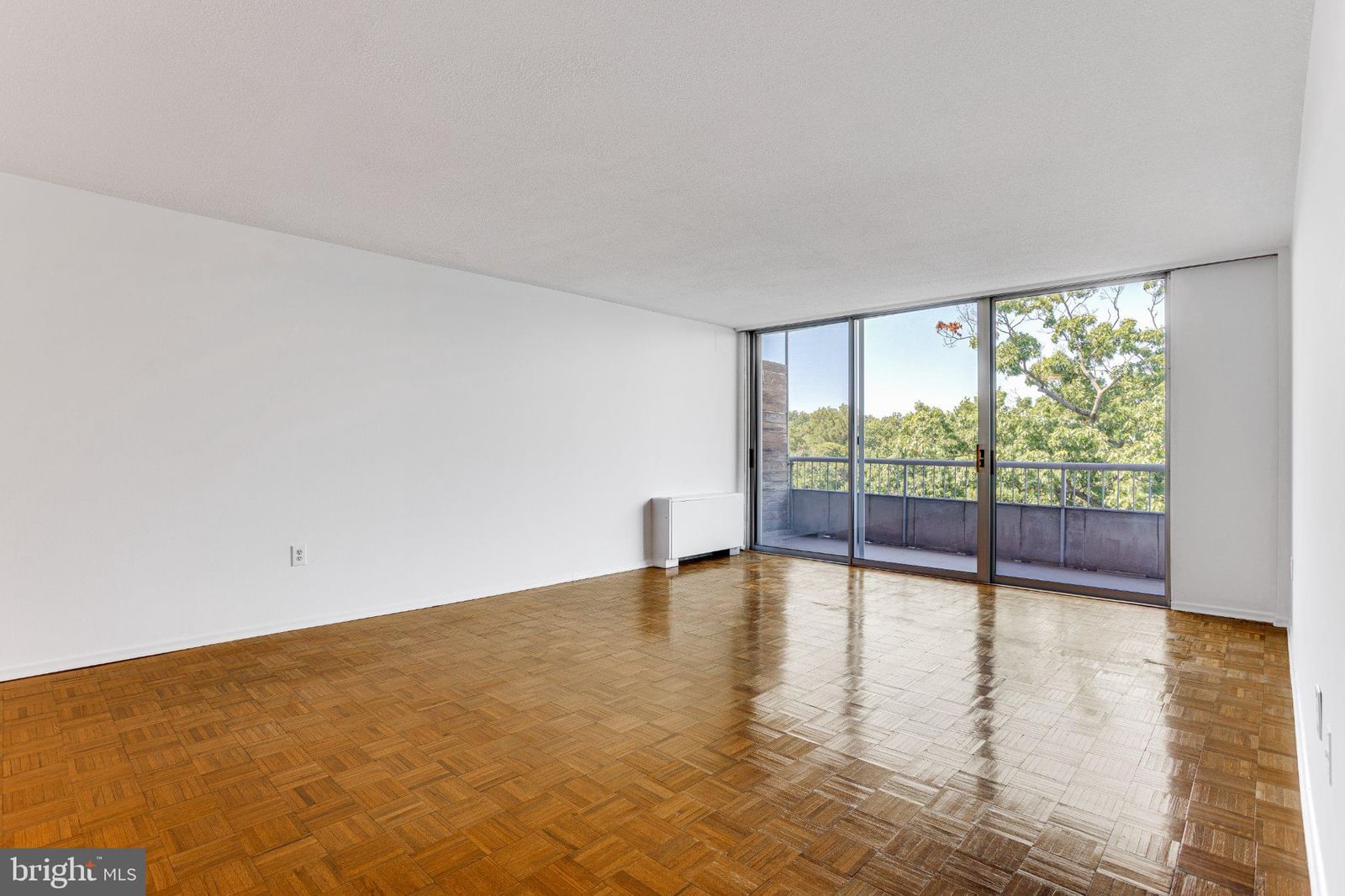 100 WEST AVENUE #618-S photograph