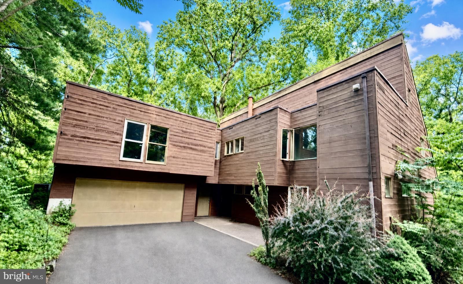 300 SPRAGUE CIR, PENN VALLEY 19072, PA