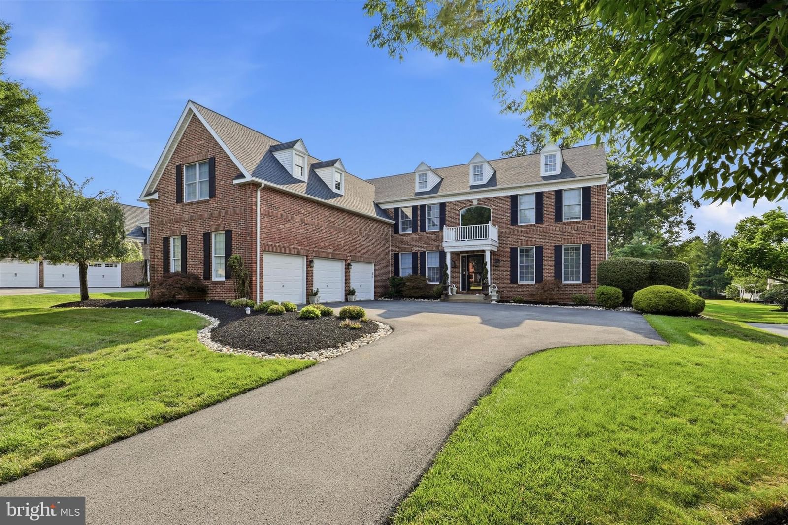 205 HAZELTINE CIR, BLUE BELL 19422, PA