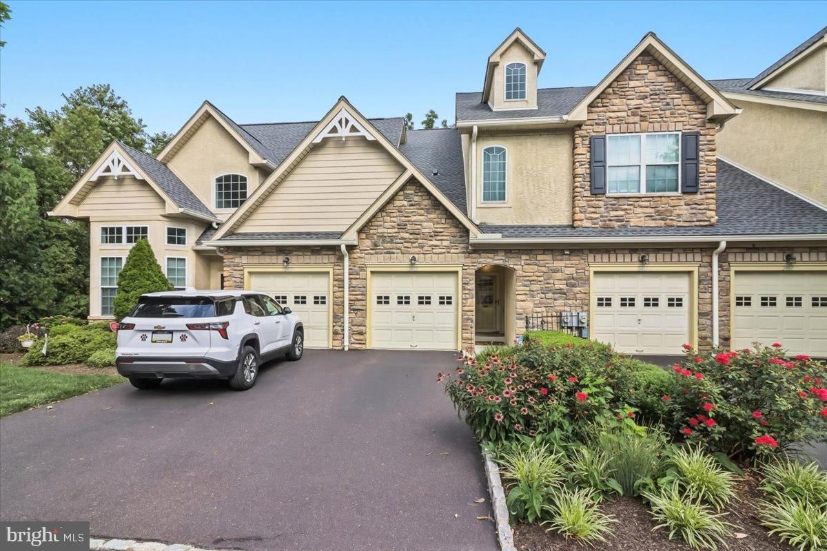2463 MERRI CLAUDE DR, NORRISTOWN 19401, PA