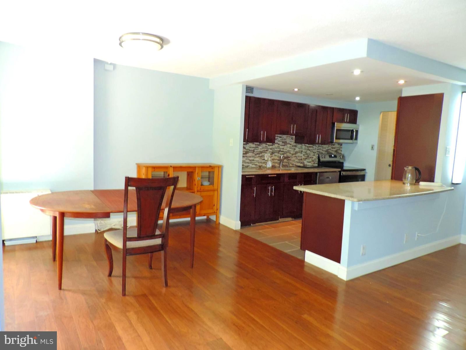 1001 CITY AVENUE #E-923 photograph