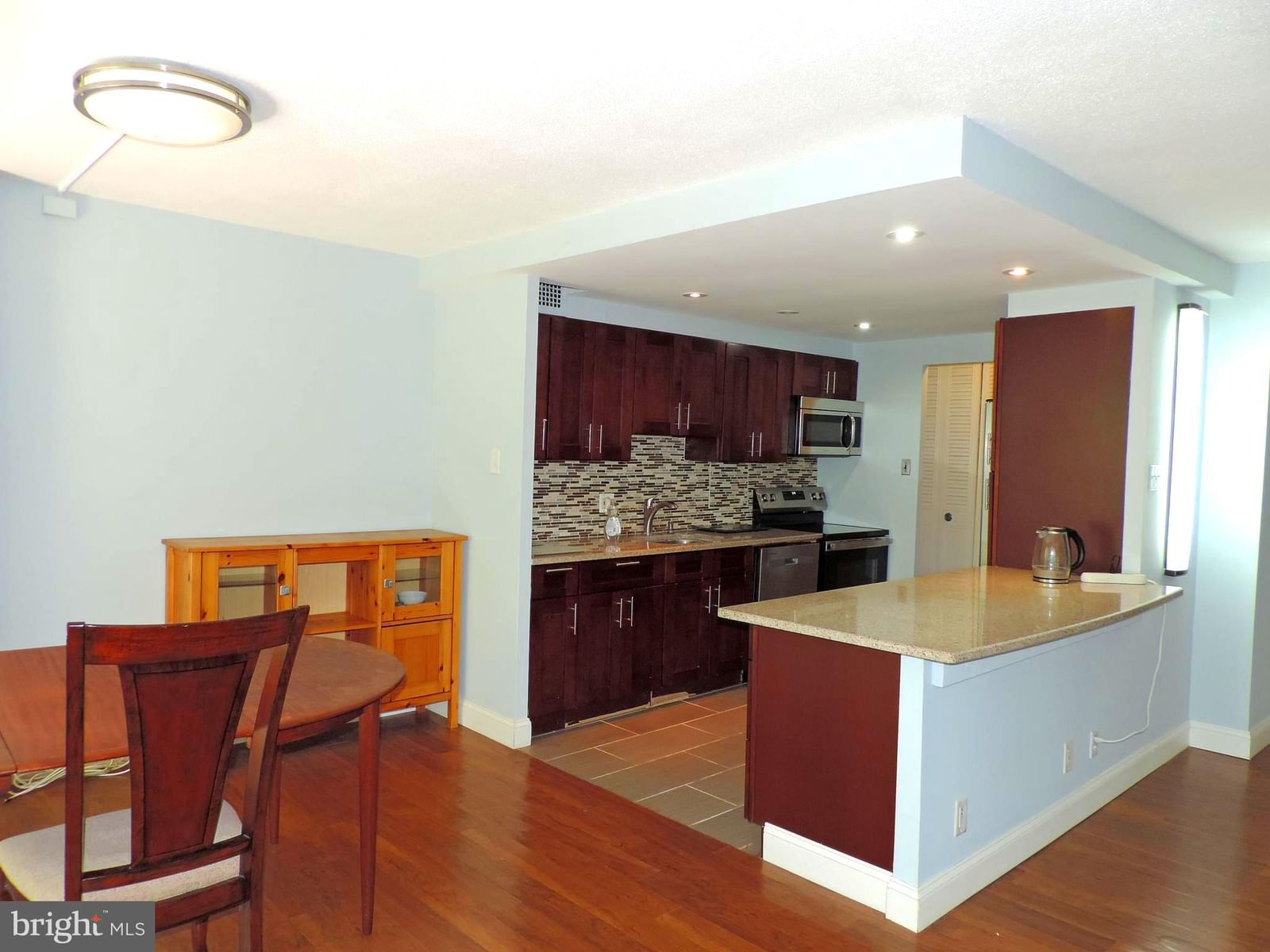 1001 CITY AVENUE #E-923 photograph