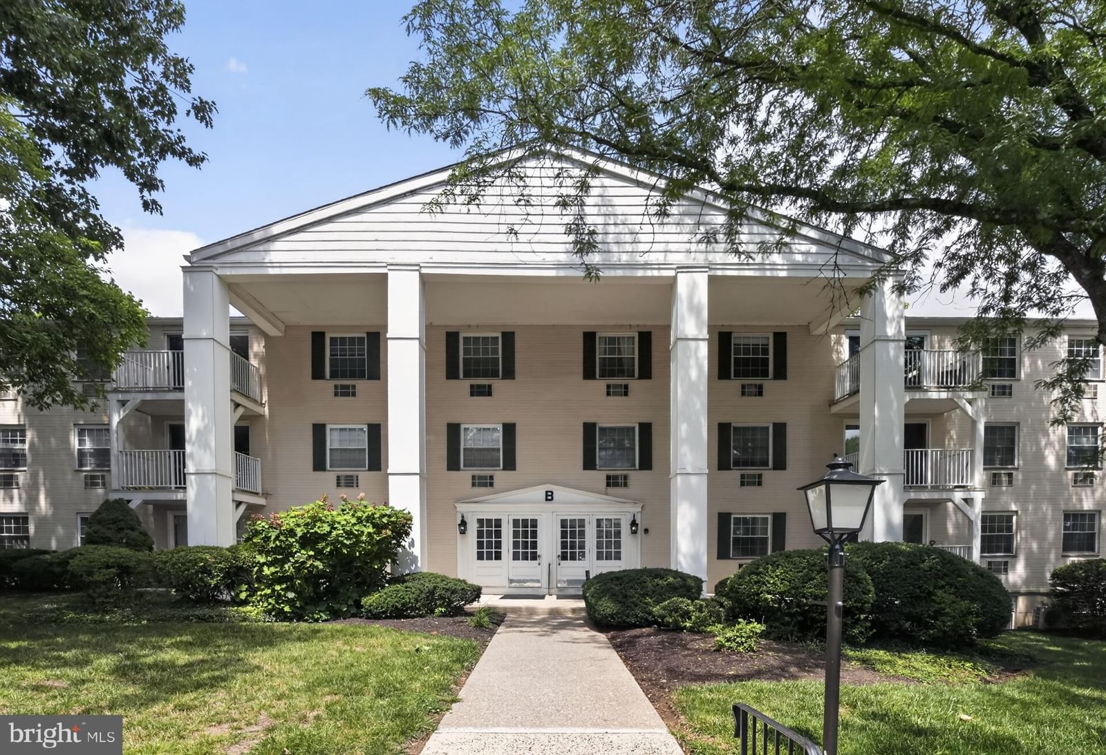 250 RIDGE PIKE, LAFAYETTE HILL 19444, PA