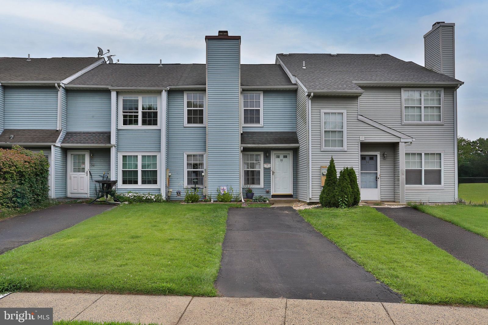 53 BARK HOLLOW LN, HORSHAM 19044, PA